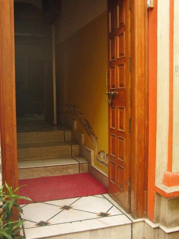 Shivakashi Guest House Varanasi Ngoại thất bức ảnh